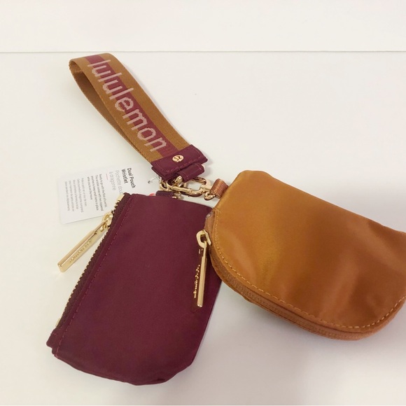 🌸Lululemon Dual Pouch Wristlet Bag  Burgundy Brown NWT - Picture 2 of 3